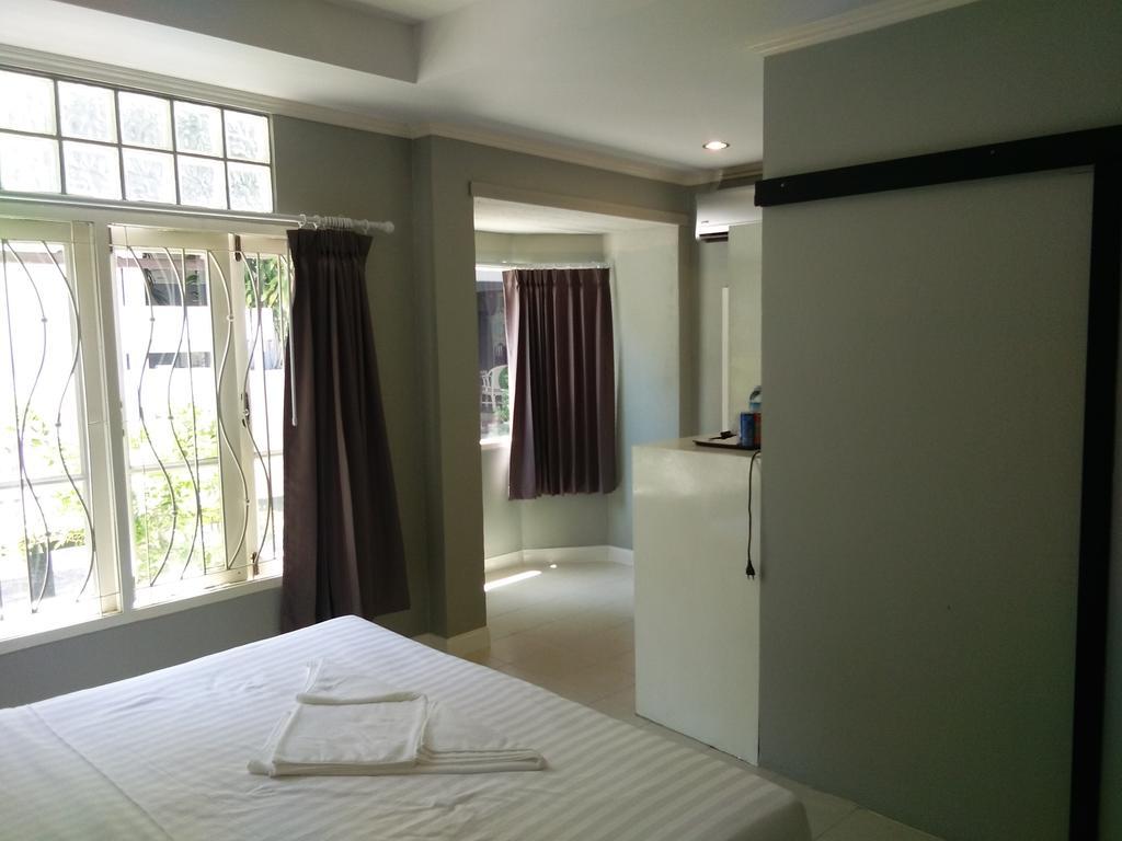 Taylor'S Guesthouse ホアヒン郡 エクステリア 写真